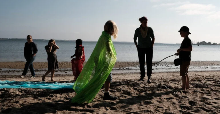 Kinder am Strand