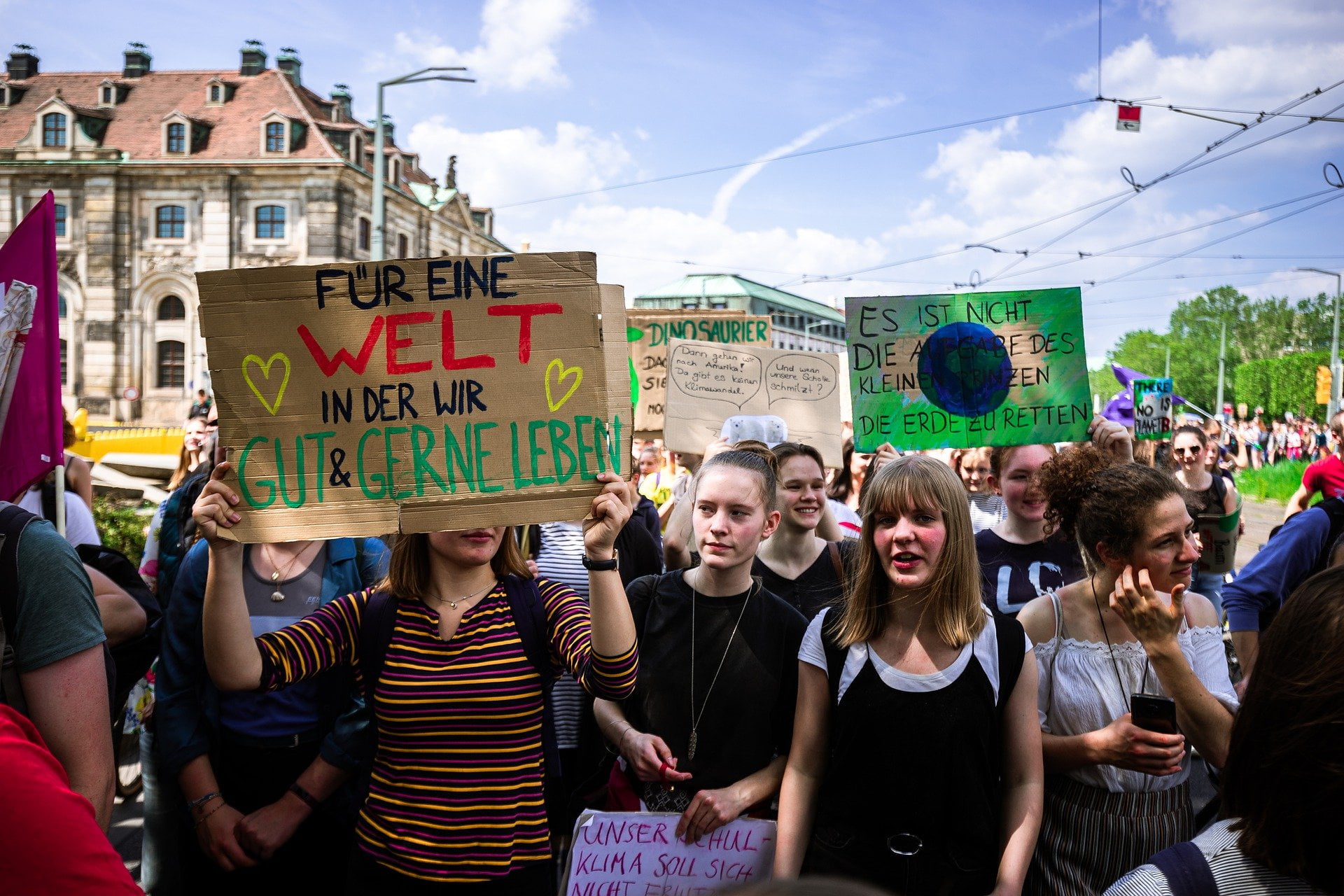 Protest für eine Welt in der wir gut und gerne leben - Stärkung des bundesweiten Bildungsengagements